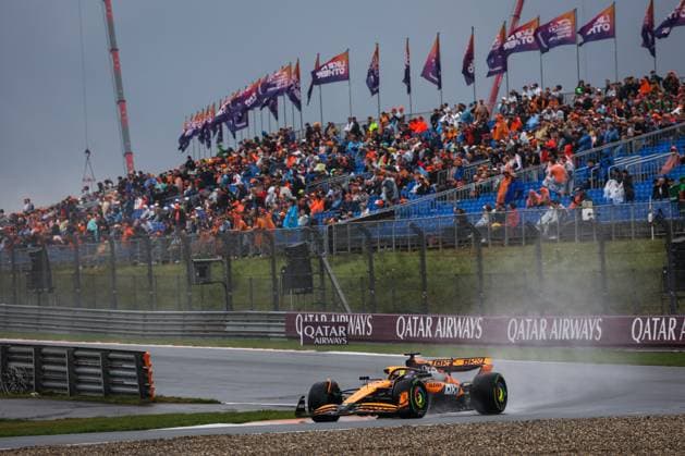 81 PIASTRI Oscar (aus), McLaren F1 Team MCL38, action during the Formula 1 Heineken Dutch Grand Prix 2024, 15th round of the 2024 Formula One World Championship, WM, Weltmeisterschaft from August 23 to 25, 2024 on the Circuit Zandvoort, in Zandvoort, Netherlands - F1 - DUTCH GRAND PRIX 2024 DPPI Panoramic  240824_R15_OLANDA_DP_AV6_8840