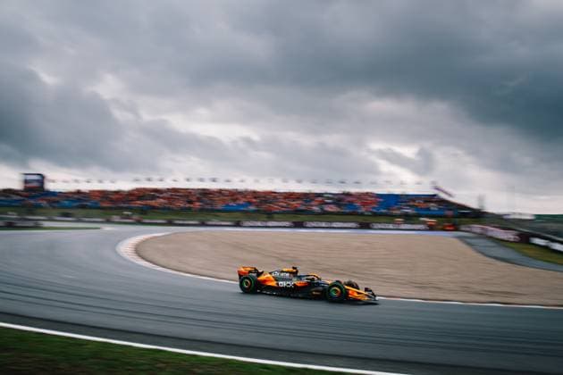 81 PIASTRI Oscar (aus), McLaren F1 Team MCL38, action during the Formula 1 Heineken Dutch Grand Prix 2024, 15th round of the 2024 Formula One World Championship, WM, Weltmeisterschaft from August 23 to 25, 2024 on the Circuit Zandvoort, in Zandvoort, Netherlands - F1 - DUTCH GRAND PRIX 2024 DPPI Panoramic  240824_R15_OLANDA_DP_AV3_8054