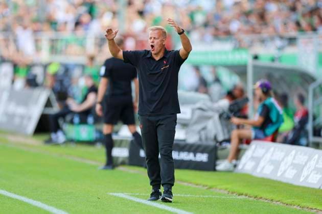 Coach Markus Anfang 1 FC Kaiserslautern looks disappointed, 2 Bundesliga, Preußen Münster vs 1 FC Kaiserslautern, Preußenstadion on August 24, 2024 in Münster, Germany Photo by Marco Steinbrenner DeFodi Images Coach Markus Anfang 1 FC Kaiserslautern looks disappointed, 2 Bundesliga, Preußen Münster vs 1 FC Kaiserslautern, Preußenstadion, August 24, 2024 in Münster, Germany Photo by Marco Steinbrenner DeFodi Images DFB DFL REGULATIONS PROHIBIT ANY USE OF PHOTOGRAPHS AS IMAGE SEQUENCES AND OR QUASI VIDEO Defodi 700 scp fcK 20240824 033 Defodi-700 DFB DFL REGULATIONS PROHIBIT ANY USE OF PHOTOGRAPHS AS IMAGE SEQUENCES AND OR QUASI-VIDEO.