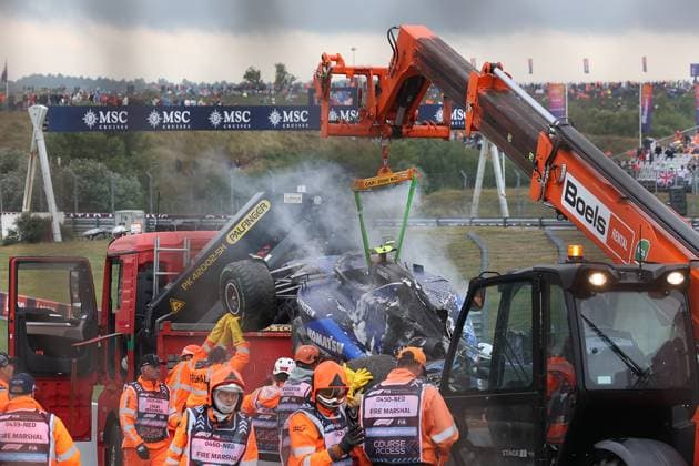 Formula 1 Heineken Dutch Grand Prix 2024 24 08 2024, Circuit Zandvoort, Zandvoort, Formula 1 Heineken Dutch Grand Prix 2024 , in the picture accident of Logan Sargeant USA , Williams Racing, the car starts to burn nordphotoxGmbHx xBratic nph00250