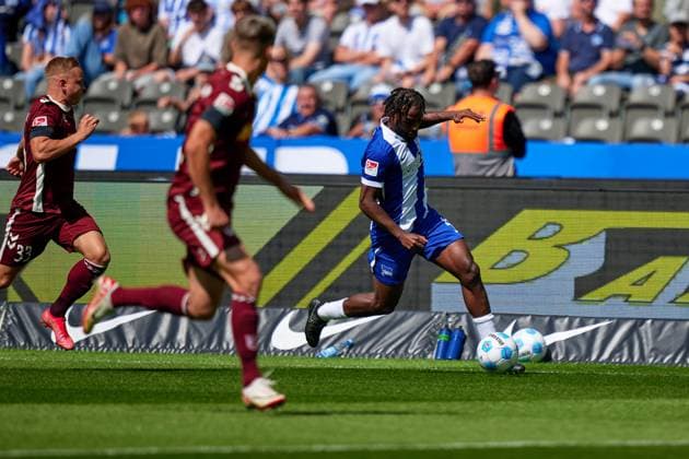 Deyovaisio Zeefuik Hertha BSC, 42 , GER, Hertha BSC vs SSV Jahn Regensburg, Soccer Men, 2 Bundesliga, Season 2024 2025, 03 Matchday, 24 08 2024 DFL REGULATIONS PROHIBIT ANY USE OF PHOTOGRAPHS AS IMAGE SEQUENCES AND OR QUASI VIDEO GER, Hertha BSC vs SSV Jahn Regensburg, Soccer Men, 2 Bundesliga, Season 2024 2025, 03 Matchday, 24 08 2024 Berlin Copyright: xEibner-Pressefotox xClaudiusxRauchx EP_CRH