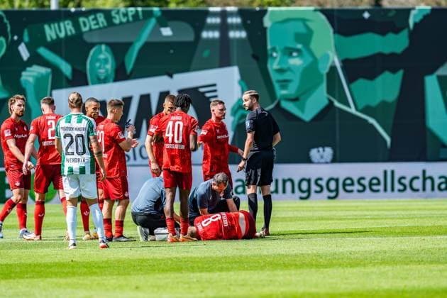 24 08 2024, SC Preußen Münster vs 1 FC Kaiserslautern, 2 Bundesliga, 3 Matchday Marlon Ritter 1 FC Kaiserslautern, 7 Dickson Abiama 1 FC Kaiserslautern, 40 Jorrit Hendrix Preussen Muenster, 20 Important note According to the regulations of the DFL German Football League and the DFB German Football Association, it is prohibited to use photographs taken in the stadium and or of the match in the form of sequential images and or video-like photo series Photo Bahho Kara Kirchner Media Copyright: xBahhoxKara Kirchner-Mediax