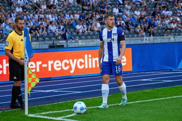 JonJoe Kenny Hertha BSC, 16 , GER, Hertha BSC vs SSV Jahn Regensburg, Soccer Men, 2 Bundesliga, Season 2024 2025, 03 Matchday, 24 08 2024 DFL REGULATIONS PROHIBIT ANY USE OF PHOTOGRAPHS AS IMAGE SEQUENCES AND OR QUASI VIDEO GER, Hertha BSC vs SSV Jahn Regensburg, Soccer Men, 2 Bundesliga, Season 2024 2025, 03 Matchday, 24 08 2024 Berlin Copyright: xEibner-Pressefotox xClaudiusxRauchx EP_CRH