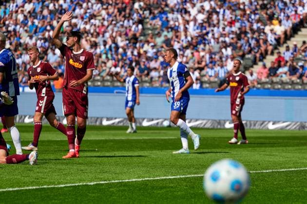 Florian Ballas SSV Jahn Regensburg, 04 , GER, Hertha BSC vs SSV Jahn Regensburg, Soccer Men, 2 Bundesliga, Season 2024 2025, 03 Matchday, 24 08 2024 DFL REGULATIONS PROHIBIT ANY USE OF PHOTOGRAPHS AS IMAGE SEQUENCES AND OR QUASI VIDEO GER, Hertha BSC vs SSV Jahn Regensburg, Soccer Men, 2 Bundesliga, Season 2024 2025, 03 Matchday, 24 08 2024 Berlin Copyright: xEibner-Pressefotox xClaudiusxRauchx EP_CRH