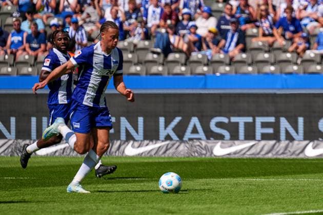 Derry Scherhant Hertha BSC, 39 , GER, Hertha BSC vs SSV Jahn Regensburg, Soccer Men, 2 Bundesliga, Season 2024 2025, 03 Matchday, 24 08 2024 DFL REGULATIONS PROHIBIT ANY USE OF PHOTOGRAPHS AS IMAGE SEQUENCES AND OR QUASI VIDEO GER, Hertha BSC vs SSV Jahn Regensburg, Soccer Men, 2 Bundesliga, Season 2024 2025, 03 Matchday, 24 08 2024 Berlin Copyright: xEibner-Pressefotox xClaudiusxRauchx EP_CRH