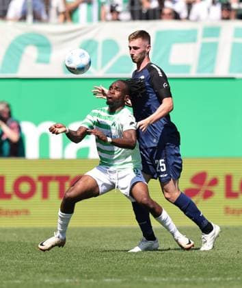 24 08 2024 Soccer Season 2024 2025 2 Soccer Bundesliga 03 Matchday SpVgg Greuther Fürth Kleeblatt SC Paderborn 07 SCP Sportfoto Zink DaMa xdaxmax DFL regulations prohibit any use of photographs as image sequences and or quasi video only for editorial use Noel Futkeu 9, SpVgg Greuther Fürth Tjark Scheller 25, SC Paderborn 07