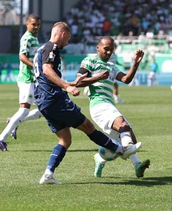 24 08 2024 Soccer season 2024 2025 2 Soccer Bundesliga 03 Matchday SpVgg Greuther Fürth Kleeblatt SC Paderborn 07 SCP Sportfoto Zink DaMa xdaxmax DFL regulations prohibit any use of photographs as image sequences and or quasi video only for editorial use Sebastian Klaas 26, SC Paderborn 07 Julian Green 37, SpVgg Greuther Fürth