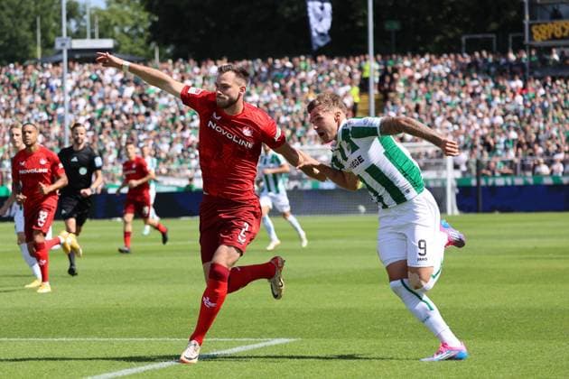 GER, Preussen Muenster vs 1 FC Kaiserslautern, Football, 2 Liga, Matchday 3, Season 2024 2025, 24 08 2024 Boris Tomiak 1 FC Kaiserslautern, 2 Joel Grodowski Preussen Muenster, 9 DFL REGULATIONS PROHIBIT ANY USE OF PHOTOGRAPHS AS IMAGE SEQUENCES AND OR QUASI VIDEO GER, Preussen Muenster vs 1 FC Kaiserslautern, Football, 2 Liga, Matchday 3, Season 2024 2025, 24 08 2024 Muenster Copyright: xEibner-Pressefoto xFrankxZeisingx EP_FZG