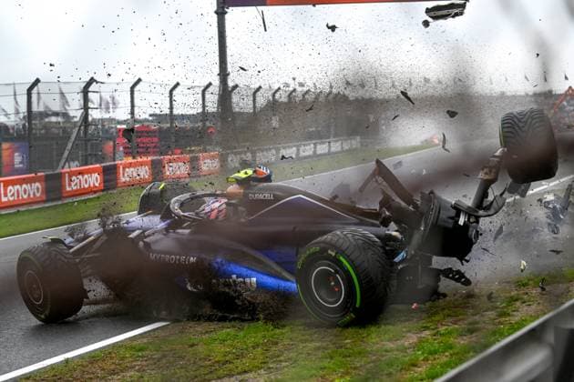 Crash of 2 Logan Sargeant USA, Williams Racing , F1 Grand Prix of the Netherlands at Circuit Zandvoort on August 24, 2024 in Zandvoort, Netherlands Photo by HOCH ZWEI Zandvoort Netherlands