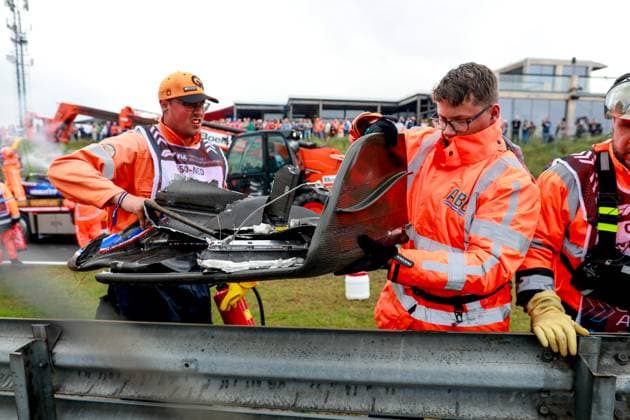 Debris pictured following the crash of 2 Logan Sargeant USA, Williams Racing , F1 Grand Prix of the Netherlands at Circuit Zandvoort on August 24, 2024 in Zandvoort, Netherlands Photo by HOCH ZWEI Zandvoort Netherlands