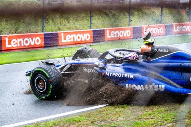 Formula 1 GP Zandvoort Holland Saturday, 24 08 2024 Logan Sargeant 2, Williams Racing crash in FP3 Formula 1 GP Zandvoort Holland Saturday, 24 08 2024 Copyright: xBEAUTIFULxSPORTS Erlhofx