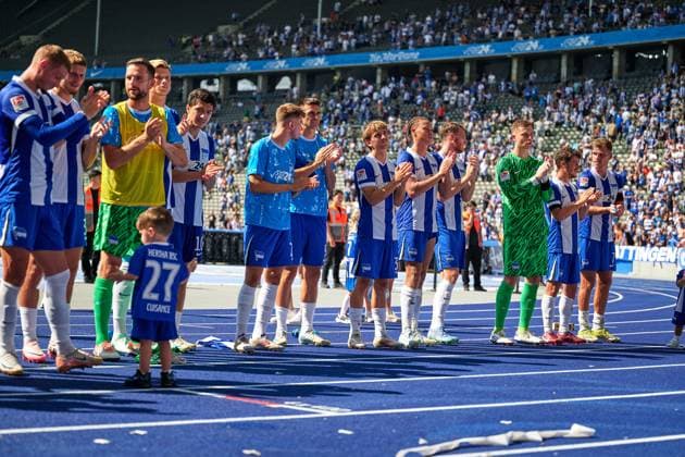 Hertha BSC Berlin celebrates victory, GER, Hertha BSC vs SSV Jahn Regensburg, Soccer Men, 2 Bundesliga, Season 2024 2025, 03 Matchday, 24 08 2024 DFL REGULATIONS PROHIBIT ANY USE OF PHOTOGRAPHS AS IMAGE SEQUENCES AND OR QUASI VIDEO GER, Hertha BSC vs SSV Jahn Regensburg, Soccer Men, 2 Bundesliga, Season 2024 2025, 03 Matchday, 24 08 2024 Berlin Copyright: xEibner-Pressefotox xClaudiusxRauchx EP_CRH