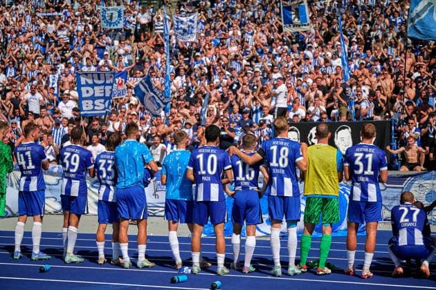 Hertha BSC Berlin celebrates victory, GER, Hertha BSC vs SSV Jahn Regensburg, Soccer Men, 2 Bundesliga, Season 2024 2025, 03 Matchday, 24 08 2024 DFL REGULATIONS PROHIBIT ANY USE OF PHOTOGRAPHS AS IMAGE SEQUENCES AND OR QUASI VIDEO GER, Hertha BSC vs SSV Jahn Regensburg, Soccer Men, 2 Bundesliga, Season 2024 2025, 03 Matchday, 24 08 2024 Berlin Copyright: xEibner-Pressefotox xClaudiusxRauchx EP_CRH
