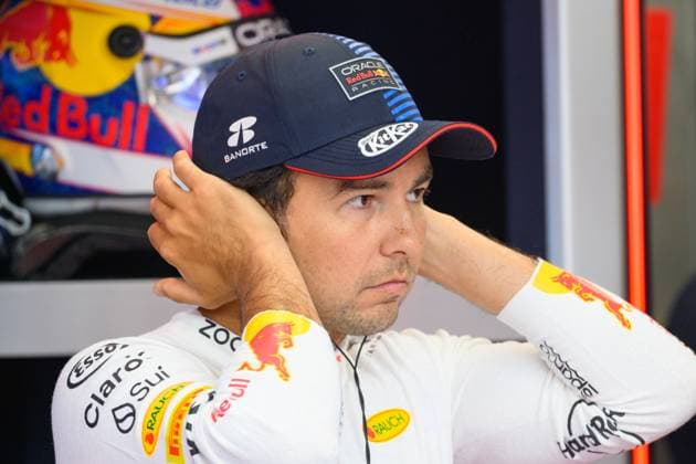F1 Grand Prix of Netherlands - Qualifying Sergio Perez of Mexico drives the (11) Oracle Red Bull Racing RB19 during the third practice of the F1 Grand Prix of the Netherlands at Circuit Zandvoort in Zandvoort, Netherlands, on August 24, 2024. Zandvoort Netherlands  Copyright: xJonathanxRaax originalFilename:raa-f1grandp240824_npJpt.jpg
