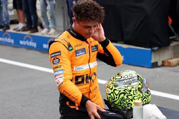 24 08 2024, xsvx, Motorsport FIA Formula 1, Grand Prix of the Netherlands 2024 emspor, v l Joy about the pole position with Lando Norris McLaren starting number 04 FIA REGULATIONS PROHIBIT ANY USE OF PHOTOGRAPHS as IMAGE SEQUENCES and or QUASI VIDEO Zandvoort