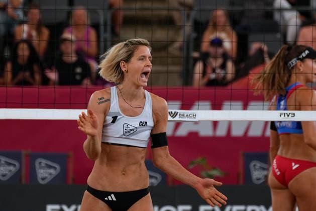 Hamburg, Germany, August 24th 2024: Laura Ludwig ( Germany ) during the Elite 16 Beachvolleyball Tournament 2024 at Stadium Am Rothenbaum in Hamburg, GERMANY. (Julia Kneissl SPP) Copyright: xJuliaxKneisslx xSPPx spp-en-JuKnSp-JK_06364.jpeg