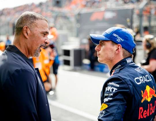 ZANDVOORT - Ruud Gullit and Max Verstappen (Red Bull Racing) after qualifying for the F1 Grand Prix of the Netherlands at the Circuit of Zandvoort. ANP SEM VAN DER WAL xVIxANPxSportx xxANPxIVx 506628866 originalFilename: 506628866.jpg