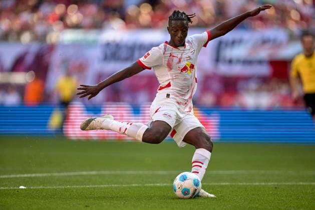 24 08 2024, Football, Men, Bundesliga, 2024 2025, RB Leipzig VfL Bochum Amadou Haidara 8, RB Leipzig , free kick, action, shot Leipzig Red Bull Arena Saxony Germany