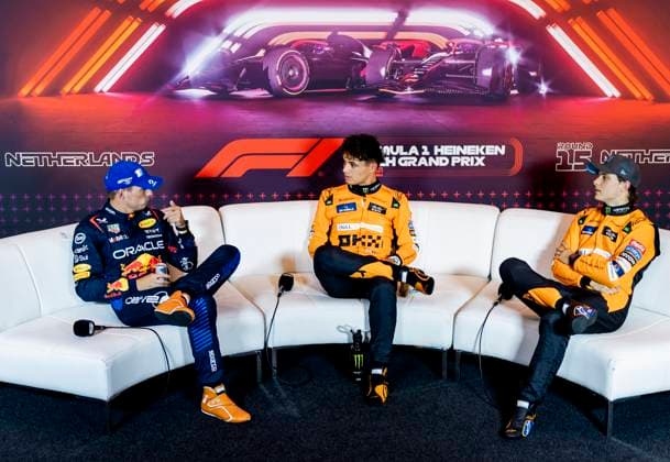 ZANDVOORT - Max Verstappen (Red Bull Racing), Lando Norris (McLaren) and Oscar Piastri (McLaren) in the press conference, PK, Pressekonferenz after the qualifying for the F1 Grand Prix of the Netherlands at the Circuit of Zandvoort. ANP REMKO DE WAAL xVIxANPxSportx xxANPxIVx 506632602 originalFilename: 506632602.jpg