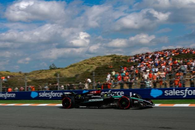 44 Lewis Hamilton GBR, Mercedes AMG Petronas F1 Team , F1 Grand Prix of the Netherlands at Circuit Zandvoort on August 24, 2024 in Zandvoort, Netherlands Photo by HOCH ZWEI Zandvoort Netherlands