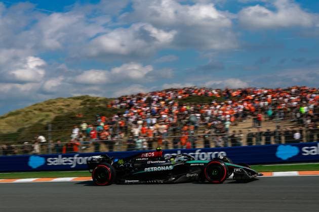 44 Lewis Hamilton GBR, Mercedes AMG Petronas F1 Team , F1 Grand Prix of the Netherlands at Circuit Zandvoort on August 24, 2024 in Zandvoort, Netherlands Photo by HOCH ZWEI Zandvoort Netherlands