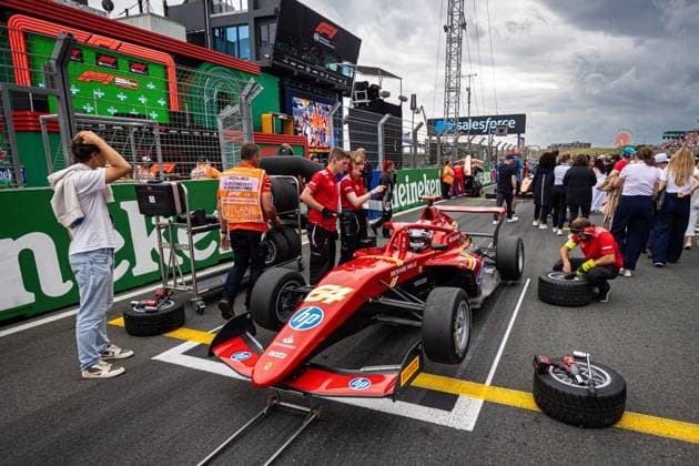 64 WEUG Maya (nld), Prema Racing supported by Ferrari, Tatuus F4-T-421, action during the 4th round of the 2024 F1 Academy from August 23 to 25, 2024 on the Circuit Zandvoort, in Zandvoort, Netherlands - AUTO - F1 ACADEMY 2024 - ZANDVOORT DPPI Panoramic  240824_R15_OLANDA_DP_ZAN_GP_SR-4231