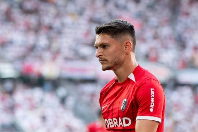 Florent Muslija SC Freiburg, 23 , GER, SC Freiburg SCF vs VfB Stuttgart VFB , Fussball Bundesliga, 1 Spieltag, Saison 2024 2025, 24 08 2024 DFB DFL regulations prohibit any use of photographs as image sequences and or quasi video GER, SC Freiburg SCF vs VfB Stuttgart VFB , Fussball Bundesliga, 1 Spieltag, Saison 2024 2025, 24 08 2024 Freiburg Copyright: xEibner-Pressefoto Memmlerx EP_MMR
