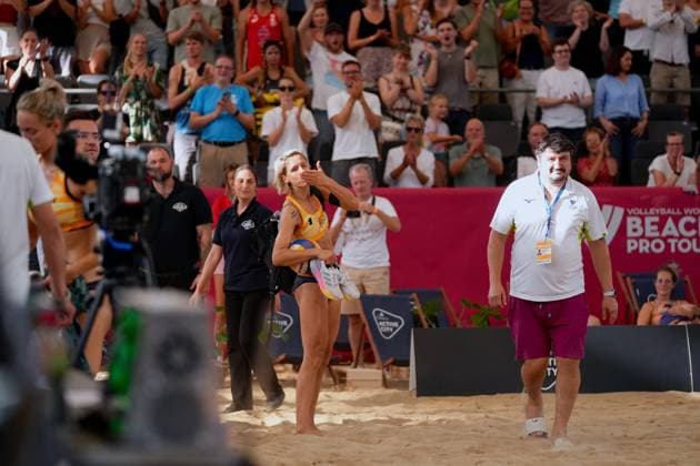 Hamburg, Germany, August 24th 2024: Laura Ludwig ( Germany ) during the Elite 16 Beachvolleyball Tournament 2024 at Stadium Am Rothenbaum in Hamburg, GERMANY. (Julia Kneissl SPP) Copyright: xJuliaxKneisslx xSPPx spp-en-JuKnSp-JK_07984.jpeg