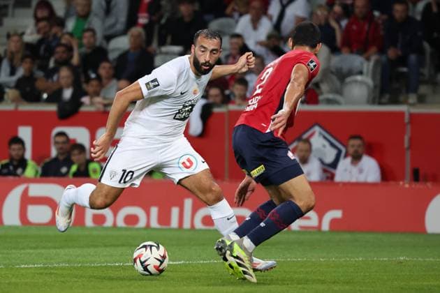 Himad ABDELLI (Angers SCO) lors du match LOSC Lille vs Angers SCO, Ligue 1, Decathlon Arena stade Pierre Mauroy, le 24 août 2024 FOOTBALL : LOSC Lille vs Angers SCO - Ligue 1 24 08 2024 LaurentSanson Panoramic 