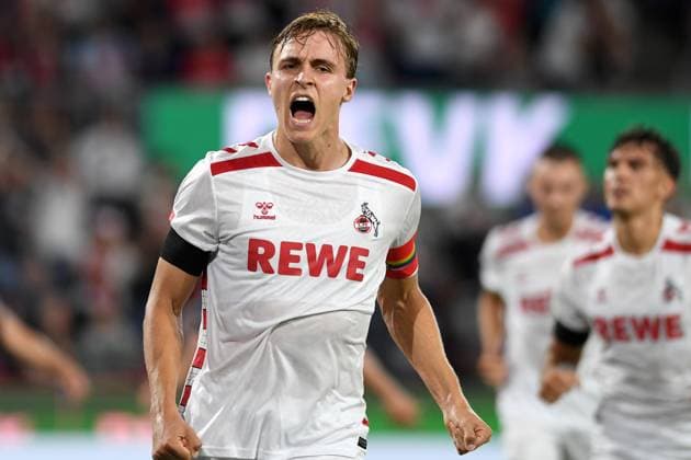 24 08 2024, Cologne, Germany, Rhein Energie Stadium, 1 FC Koeln vs Eintracht Braunschweig 2 Bundesliga, Timo Huebers 1 FC Koeln goal celebration, cheers after his goal to 1 0 Photo Ralf Treese DFB DFL REGULATIONS PROHIBIT ANY USE OF PHOTOGRAPHS AS IMAGE SEQUENCES AND OR QUASI VIDEO Cologne Rhein Energie Stadium North Rhine Westphalia Germany 521_KOEBRA20240824_036 Treese-521
