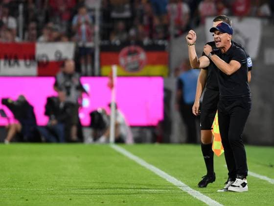 Cologne, Germany, 24 08 24 Coach Gerhard Struber 1 FC Koeln gestures during the 2 Bundesliga match between 1 FC Koeln vs Eintracht Braunschweig at Rhein Energie Stadium on August 24, 2024 in Cologne, Germany Photo by Ralf Treese DeFodi Images Cologne, Germany, 24 08 24 Trainer Gerhard Struber 1 FC Koeln gestures during the 2 Bundesliga match between 1 FC Koeln vs Eintracht Braunschweig at Rhein Energie Stadium on August 24, 2024 in Cologne, Germany Photo by Ralf Treese DeFodi Images DFB DFL REGULATIONS PROHIBIT ANY USE OF PHOTOGRAPHS AS IMAGE SEQUENCES AND OR QUASI VIDEO Defodi 521 KOEBRA20240824 032 Defodi-521 DFB DFL REGULATIONS PROHIBIT ANY USE OF PHOTOGRAPHS AS IMAGE SEQUENCES AND OR QUASI-VIDEO.