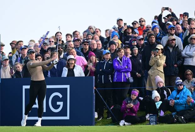 Charley Hull on the 11th Tee as the crowd look on AIG Women s Open, Day Three, Golf, St. Andrews, Scotland, UK - 24 Aug 2024  Copyright: xGreigxCowie Shutterstockx 14655900aj