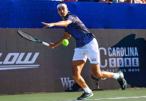 August 24, 2024: Lorenzo Sonego hits ball against Alex Michelsen. Lorenzo Sonego won the tournament. Winston-Salem Open, ATP, Tennis Herren Tour, Singles Final. Wake Forest Tennis Complex, Winston Salem, North Carolina. . CSM Winston Salem United States of America - ZUMAc04_ 20240824_zma_c04_194 Copyright: xDavidxBeachx