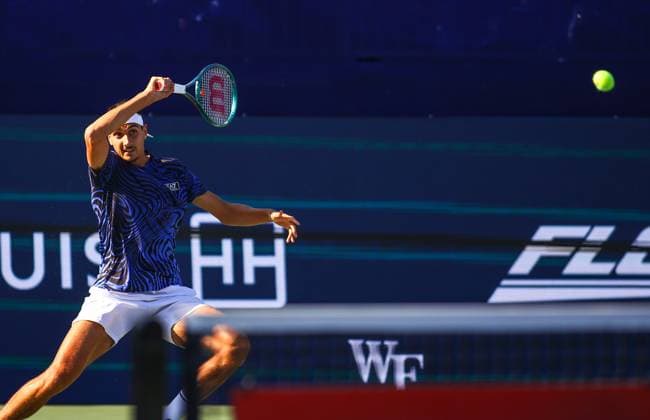 August 24, 2024: Lorenzo Sonego hits ball against Alex Michelsen. Lorenzo Sonego won the tournament. Winston-Salem Open, ATP, Tennis Herren Tour, Singles Final. Wake Forest Tennis Complex, Winston Salem, North Carolina. . CSM Winston Salem United States of America - ZUMAc04_ 20240824_zma_c04_231 Copyright: xDavidxBeachx