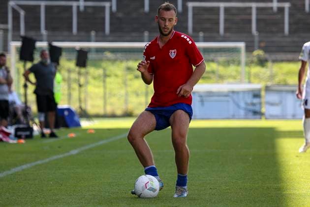 Krefeld, Germany, 24 08 24 Melvin Aladin Ramusovic KFC Uerdingen in action on the ball, single action during the game of the Regionalliga West between the match KFC Uerdingen vs Türkspor Dortmund in the Grotenburg Photo by Brauer Fotoagentur Adrian Schlueter Krefeld Grotenburg North Rhine Westphalia Germany Copyright: xBrauer-Fotoagenturx xAdrianxSchlx
