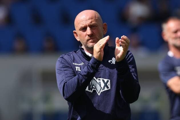 2024 08 25 xJFAx Soccer 2 Bundesliga 3 Matchday Season 2024 25, SV Darmstadt 98 1 FC Nürnberg v l , head coach, coach Torsten Lieberknecht SV Darmstadt 98 claps, thanks the fans, thanks DFL DFB REGULATIONS PROHIBIT ANY USE OF PHOTOGRAPHS as IMAGE SEQUENCES and or QUASI VIDEO Copyright: JoaquimxFerreira