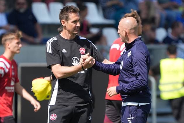 Coach Miroslav Klose 1 FC Nürnberg with coach Torsten Lieberknecht SV Darmstadt 98 25 08 2024 2 Bundesliga, Season 24 25 SV Darmstadt 98 vs 1 FC Nürnberg, Stadion am Boellenfalltor, emonline, emspor,