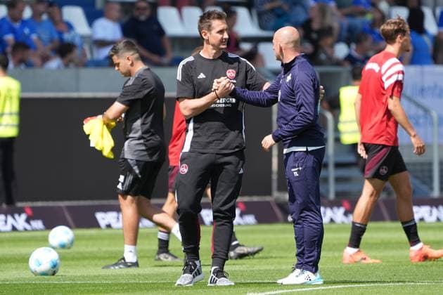 Coach Miroslav Klose 1 FC Nürnberg with coach Torsten Lieberknecht SV Darmstadt 98 25 08 2024 2 Bundesliga, Season 24 25 SV Darmstadt 98 vs 1 FC Nürnberg, Stadion am Boellenfalltor, emonline, emspor,