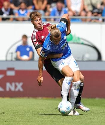 25 08 2024 Soccer Season 2024 2025 2 Soccer Bundesliga 03 Matchday SV Darmstadt 98 SVD D98 Lilien 1 FC Nürnberg FCN Club Sportfoto Zink DaMa xdaxmax DFL regulations prohibit any use of photographs as image sequences and or quasi video only for editorial use Finn Jeltsch 4, 1 FC Nürnberg FCN Fynn Luca Lakenmacher 19, SV Darmstadt 98 D98 SV98