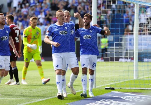 25 08 2024, xdcx, Soccer 2 Bundesliga, SV Darmstadt 98 1 FC Nürnberg, emonline, emspor, despor, v l , Goal celebration, celebrate the goal DFL DFB REGULATIONS PROHIBIT ANY USE OF PHOTOGRAPHS AS IMAGE SEQUENCES AND OR QUASI VIDEO Copyright: HMBxMedia Claus