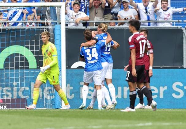 25 08 2024 Fußball Saison 2024 2025 2 Fußball Bundesliga 03 Spieltag SV Darmstadt 98 SVD D98 Lilien 1 FC Nürnberg FCN Club Sportfoto Zink DaMa xdaxmax DFL regulations prohibit any use of photographs as image sequences and or quasi video only for editorial use Jubel Freude Torjubel nach Tor zum 1 0 Isac Lidberg 7, SV Darmstadt 98 D98 SV98 Killian Corredor 34, SV Darmstadt 98 D98 SV98 Fynn Luca Lakenmacher 19, SV Darmstadt 98 D98 SV98 jubilant happy goal scorer Isac Lidberg 7, SV Darmstadt 98 D98 SV98 Jan Reichert 1, 1 FC Nürnberg FCN Jens Castrop 17, 1 FC Nürnberg FCN Robin Knoche 31, 1 FC Nürnberg FCN disappointed disappointment