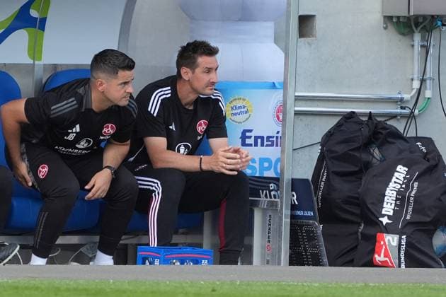 Coach Miroslav Klose 1 FC Nuremberg on the bench 25 08 2024 2 Bundesliga, Season 24 25 SV Darmstadt 98 vs 1 FC Nuremberg, Stadion am Boellenfalltor, emonline, emspor,
