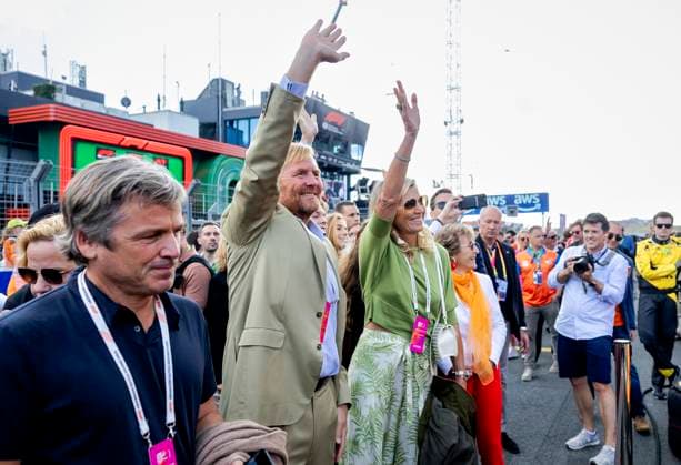 ZANDVOORT - King Willem-Alexander and Queen Maxima on the grid prior to the F1 Grand Prix of the Netherlands at the Circuit of Zandvoort. ANP SEM VAN DER WAL xVIxANPxSportx xxANPxIVx 506718872 originalFilename: 506718872.jpg