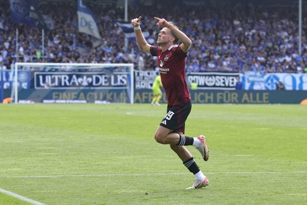 25 08 2024 Soccer Season 2024 2025 2 Soccer Bundesliga 03 Matchday SV Darmstadt 98 SVD D98 Lilien 1 FC Nürnberg FCN Club Sportfoto Zink DaMa xdaxmax DFL regulations prohibit any use of photographs as image sequences and or quasi video only for editorial use Jubel Freude Torjubel nach Tor zum 1 1 Michael Sevcik 19, 1 FC Nürnberg FCN jubelt freut sich Torschütze Michael Sevcik 19, 1 FC Nürnberg FCN