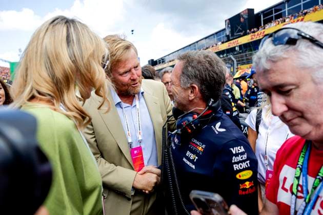 ZANDVOORT - King Willem-Alexander, Queen Maxima and Christian Horner (Red Bull Racing) on the grid prior to the F1 Grand Prix of the Netherlands at the Circuit of Zandvoort. ANP REMKO DE WAAL xVIxANPxSportx xxANPxIVx 506719905 originalFilename: 506719905.jpg