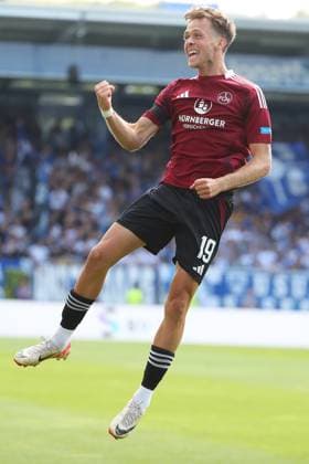 25 08 2024, xtvx, Fußball 2 Bundesliga, SV Darmstadt 98 1 FC Nürnberg emspor, v l Goal scored, Tor zum 1 1 Michal Sevcik 1 FC Nuernberg Torjubel, Goal celebration, celebrate the goal, celebrates scoring DFL DFB REGULATIONS PROHIBIT ANY USE OF PHOTOGRAPHS as IMAGE SEQUENCES and or QUASI VIDEO Darmstadt