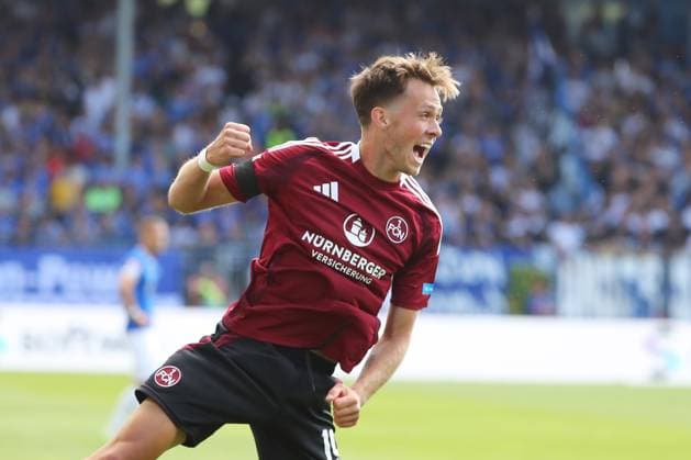 25 08 2024, xtvx, Fußball 2 Bundesliga, SV Darmstadt 98 1 FC Nürnberg emspor, v l Goal scored, Tor zum 1 1 Michal Sevcik 1 FC Nuernberg Torjubel, Goal celebration, celebrate the goal, celebrates scoring DFL DFB REGULATIONS PROHIBIT ANY USE OF PHOTOGRAPHS as IMAGE SEQUENCES and or QUASI VIDEO Darmstadt