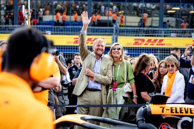 ZANDVOORT - King Willem-Alexander, Queen Maxima, Princess Alexia and Princess Margriet on the grid prior to the F1 Grand Prix of the Netherlands at the Circuit of Zandvoort. ANP REMKO DE WAAL xVIxANPxSportx xxANPxIVx 506720278 originalFilename: 506720278.jpg