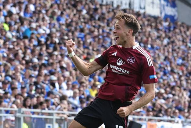 25 08 2024 Soccer Season 2024 2025 2 Soccer Bundesliga 03 Matchday SV Darmstadt 98 SVD D98 Lilien 1 FC Nürnberg FCN Club Sportfoto Zink DaMa xdaxmax DFL regulations prohibit any use of photographs as image sequences and or quasi video only for editorial use Jubel Freude Torjubel nach Tor zum 1 1 Michael Sevcik 19, 1 FC Nürnberg FCN jubelt freut sich Torschütze Michael Sevcik 19, 1 FC Nürnberg FCN