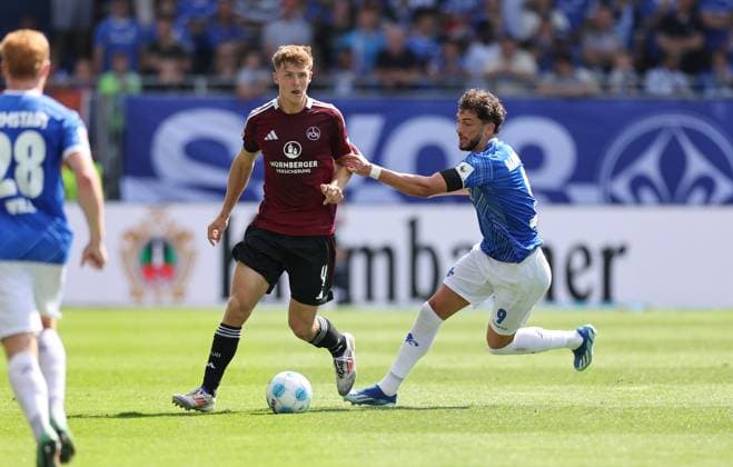 25 08 2024, xdcx, Soccer 2 Bundesliga, SV Darmstadt 98 1 FC Nürnberg, emonline, emspor, despor, v l , Finn Jeltsch 1 FC Nürnberg , Fraser Hornby SV Darmstadt 98 DFL DFB REGULATIONS PROHIBIT ANY USE OF PHOTOGRAPHS AS IMAGE SEQUENCES AND OR QUASI VIDEO Copyright: HMBxMedia Claus